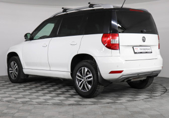 Подержанный автомобиль Skoda Yeti 2016 года (7 фото)