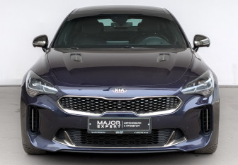 Подержанный автомобиль Kia Stinger 2021 года (2 фото)