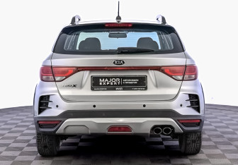 Подержанный автомобиль Kia Rio Hatchback 2021 года (6 фото)