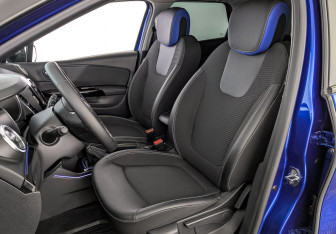 Подержанный автомобиль Renault Kaptur 2021 года (20 фото)