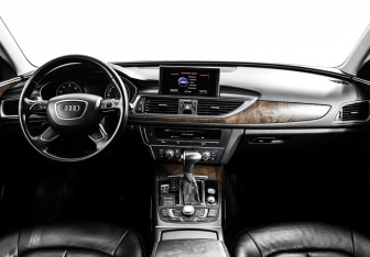 Подержанный автомобиль Audi A6 Sedan 2012 года (11 фото)