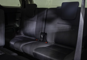 Подержанный автомобиль Toyota Fortuner 2021 года (14 фото)