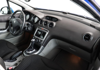 Подержанный автомобиль Peugeot 308 Wagon 2008 года (6 фото)