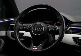 Подержанный автомобиль Audi A5 Liftback 2018 года (14 фото)
