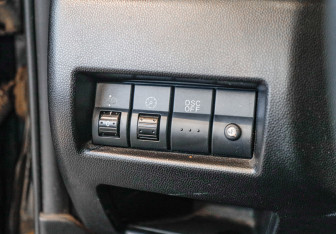 Подержанный автомобиль Mazda 3 Sedan 2008 года (13 фото)