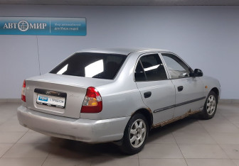 Подержанный автомобиль Hyundai Accent Sedan 2005 года (5 фото)