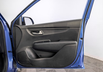 Подержанный автомобиль Kia Rio Hatchback 2019 года (23 фото)