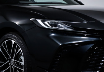 Подержанный автомобиль Toyota Camry Sedan 2024 года (16 фото)