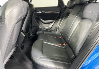 Подержанный автомобиль Audi Q3 2017 года (10 фото)