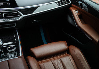 Подержанный автомобиль BMW X7 2020 года (25 фото)