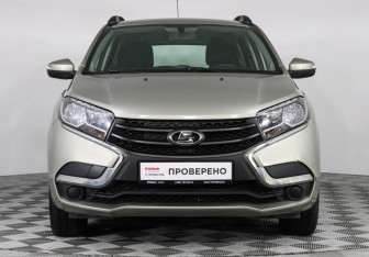 Подержанный автомобиль LADA (ВАЗ) XRAY 2017 года (2 фото)