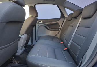 Подержанный автомобиль Ford Focus Sedan 2009 года (11 фото)