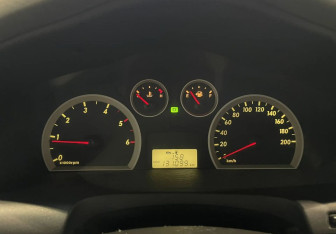 Подержанный автомобиль Hyundai Santa Fe 2011 года (15 фото)