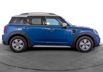 Подержанный автомобиль MINI Countryman 2021 года (4 фото)