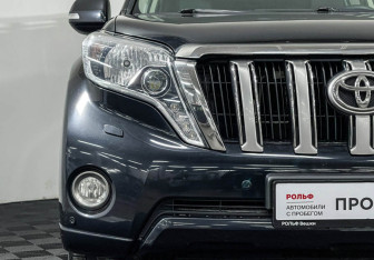 Подержанный автомобиль Toyota Land Cruiser Prado 2015 года (18 фото)