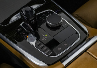 Подержанный автомобиль BMW X5 2019 года (19 фото)