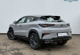 Подержанный автомобиль Changan UNI-T 2023 года (7 фото)