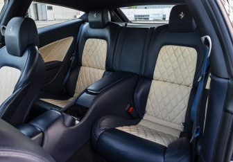Подержанный автомобиль Ferrari FF 2015 года (23 фото)