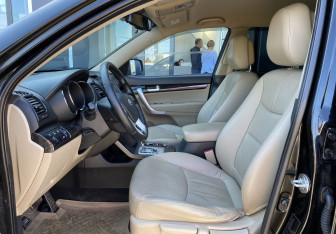 Подержанный автомобиль Kia Sorento 2012 года (21 фото)