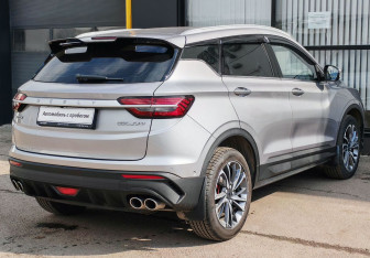 Подержанный автомобиль Geely Coolray 2022 года (5 фото)