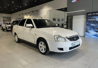 Подержанный автомобиль LADA (ВАЗ) Priora Sedan 2012 года (3 фото)