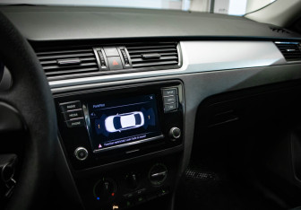 Подержанный автомобиль Skoda Rapid Liftback 2018 года (14 фото)