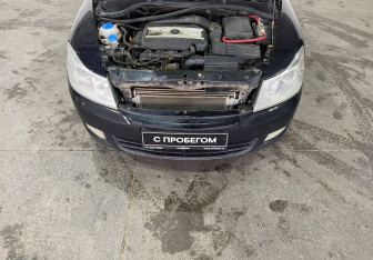 Подержанный автомобиль Skoda Octavia Liftback 2011 года (17 фото)
