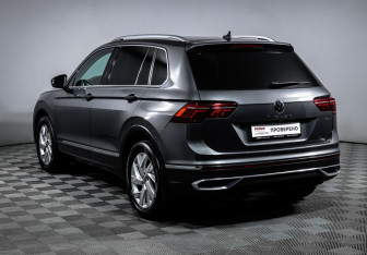 Подержанный автомобиль Volkswagen Tiguan 2020 года (7 фото)