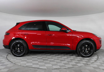 Подержанный автомобиль Porsche Macan 2018 года (4 фото)