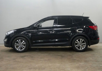 Подержанный автомобиль Hyundai Santa Fe 2015 года (5 фото)