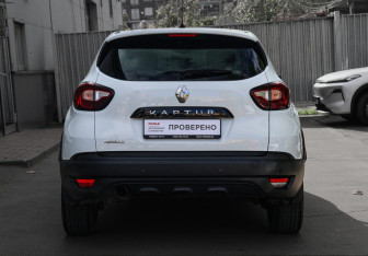 Подержанный автомобиль Renault Kaptur 2018 года (5 фото)