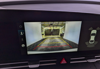 Подержанный автомобиль Hyundai Elantra Sedan 2023 года (28 фото)