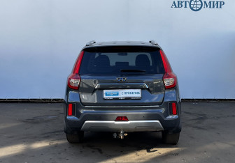 Подержанный автомобиль Geely Emgrand X7 2021 года (6 фото)