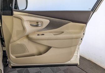Подержанный автомобиль Nissan Murano Suv 2021 года (25 фото)