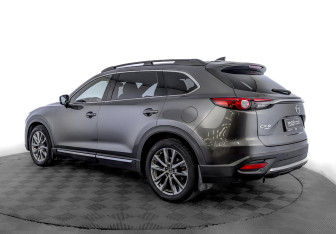 Подержанный автомобиль Mazda CX-9 2018 года (7 фото)