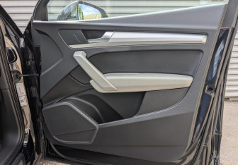 Подержанный автомобиль Audi Q5 2017 года (25 фото)