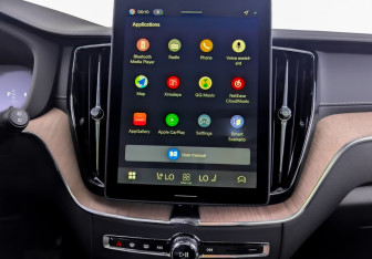 Новый Volvo XC60 2025 (11 фото)