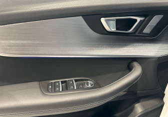 Подержанный автомобиль Chery Tiggo 7 Pro Max 2023 года (18 фото)