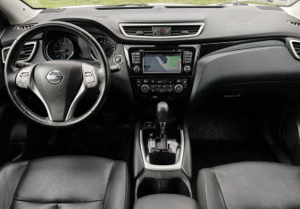 Подержанный автомобиль Nissan Qashqai 2018 года (12 фото)