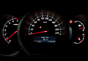 Подержанный автомобиль Suzuki Grand Vitara 2008 года (13 фото)