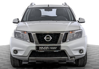 Подержанный автомобиль Nissan Terrano 2021 года (2 фото)