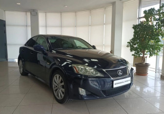 Подержанный автомобиль Lexus IS Sedan 2007 года (3 фото)