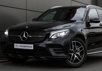 Подержанный автомобиль Mercedes-Benz GLC AMG 2016 года (23 фото)