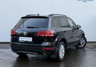 Подержанный автомобиль Volkswagen Touareg 2013 года (5 фото)