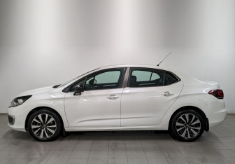 Подержанный автомобиль Citroen C4 Sedan 2021 года (8 фото)