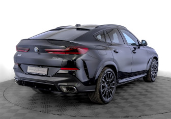 Новый BMW X6 2024 (2 фото)