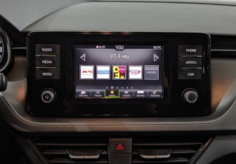 Подержанный автомобиль Skoda Rapid Liftback 2021 года (17 фото)