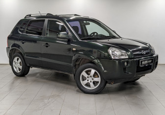 Подержанный автомобиль Hyundai Tucson 2007 года (3 фото)