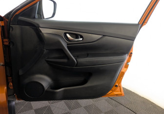 Подержанный автомобиль Nissan X-Trail 2019 года (25 фото)