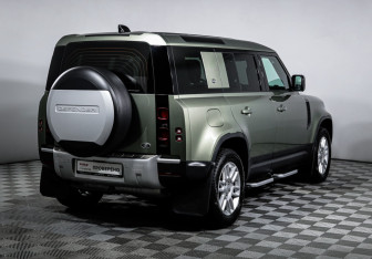 Подержанный автомобиль Land Rover Defender Suv 2020 года (5 фото)